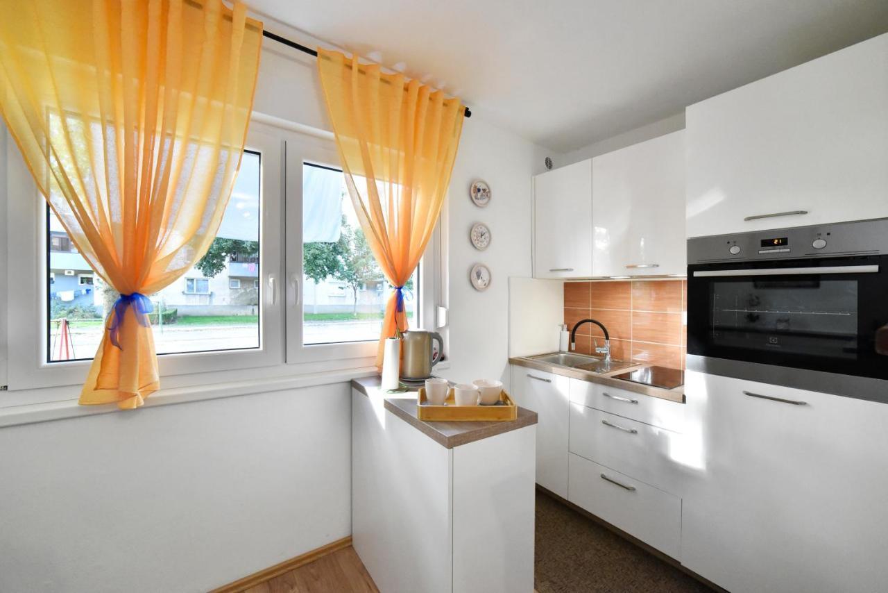 Studio Apartment Aneta Zagreb Extérieur photo